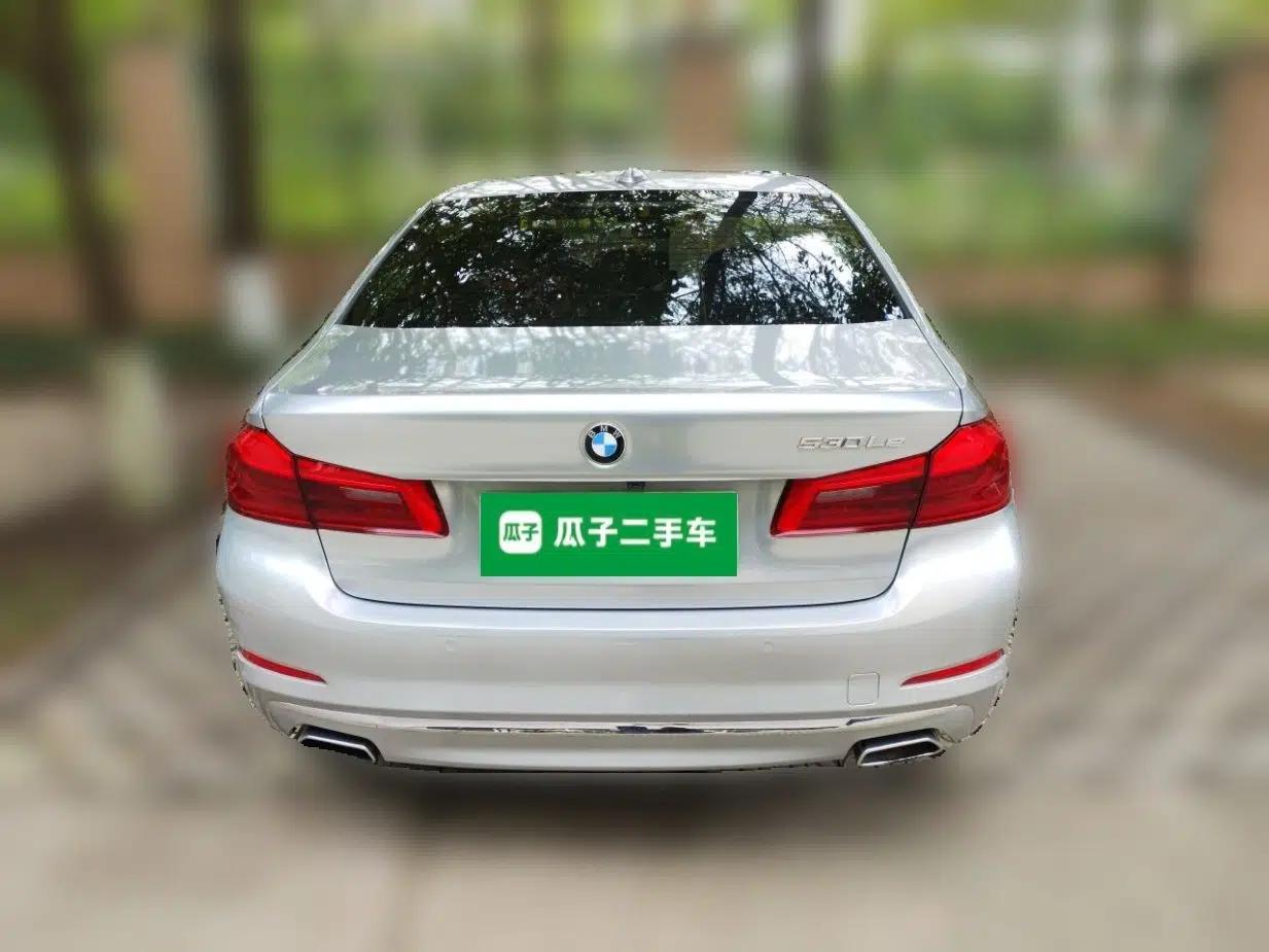 BMW 5 Series New Energy 2018 530Le Luxury Package — миниатюра 5