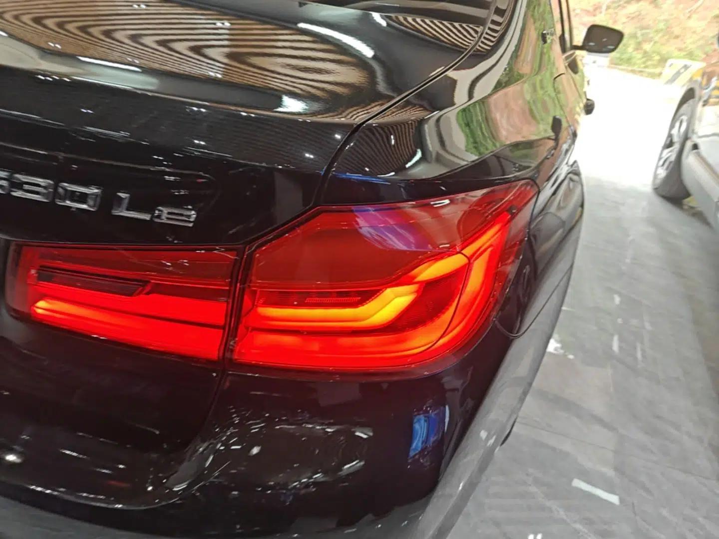 BMW 5 Series New Energy 2019 530Le Luxury Package — миниатюра 9