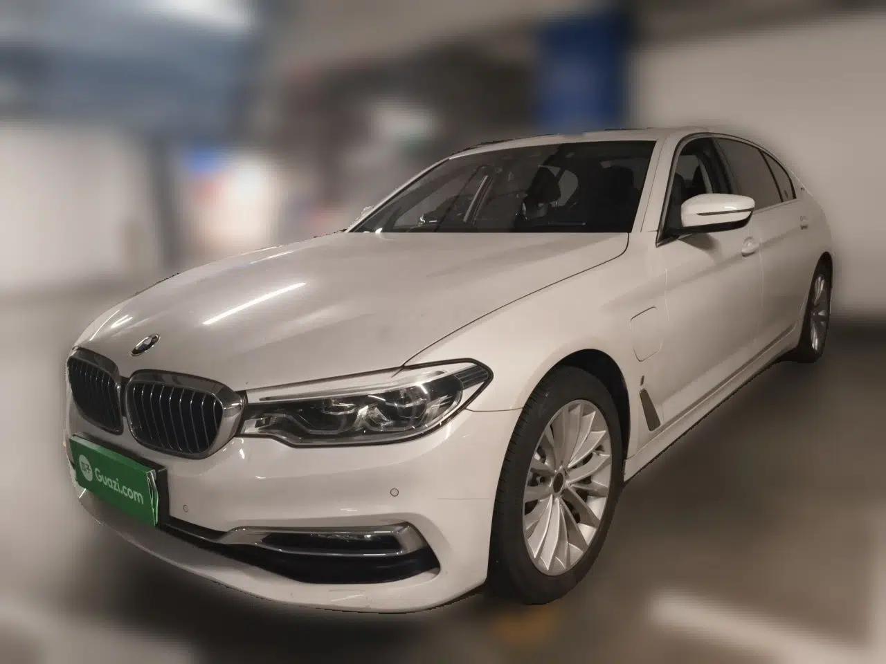 BMW 5 Series New Energy 2019 530Le Luxury Package — миниатюра 1