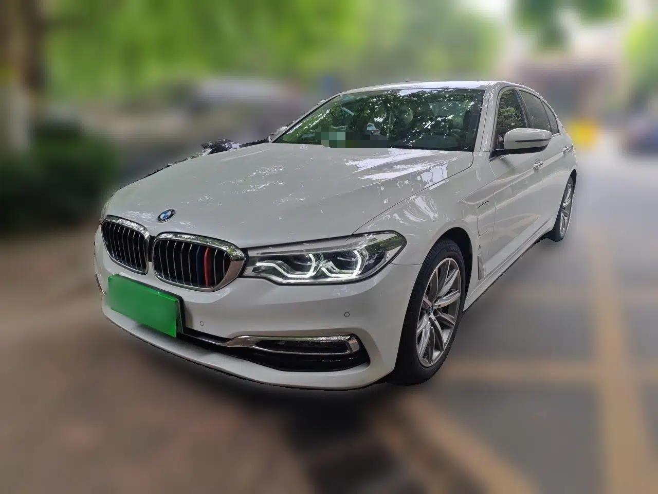 BMW 5 Series New Energy 2019 530Le Luxury Package — миниатюра 1