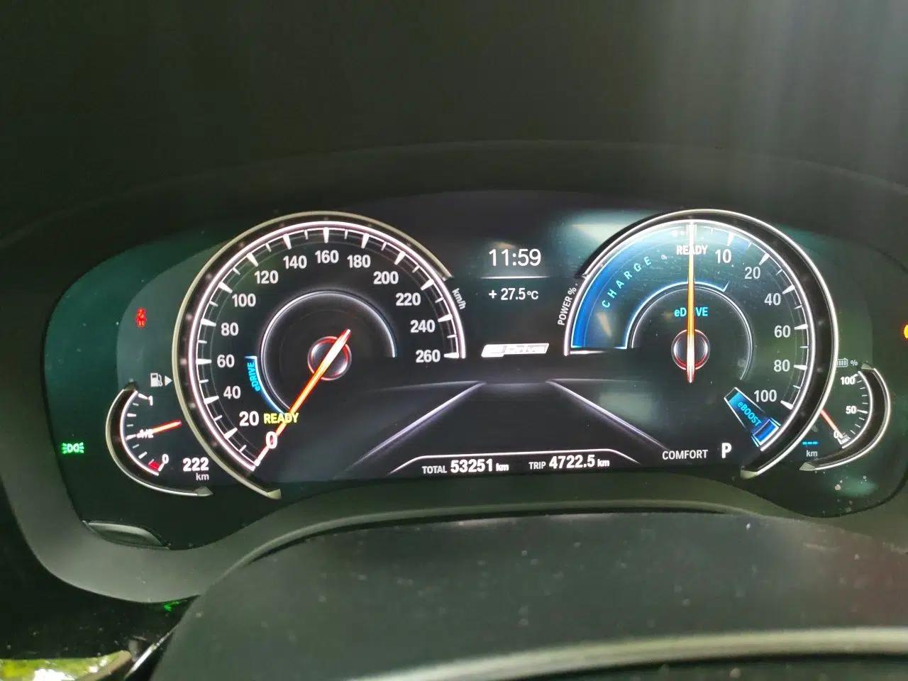 BMW 5 Series New Energy 2019 530Le Luxury Package — миниатюра 11