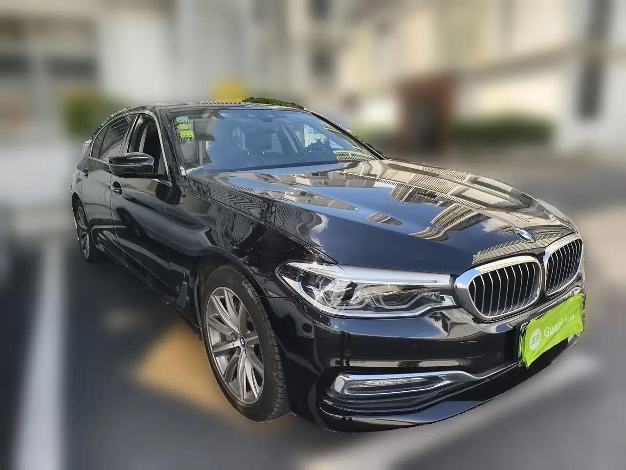 BMW 5 Series New Energy 2019 530Le Luxury Package — миниатюра 3