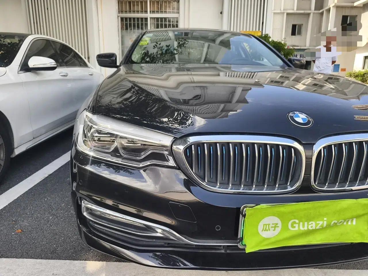 BMW 5 Series New Energy 2019 530Le Luxury Package — миниатюра 7