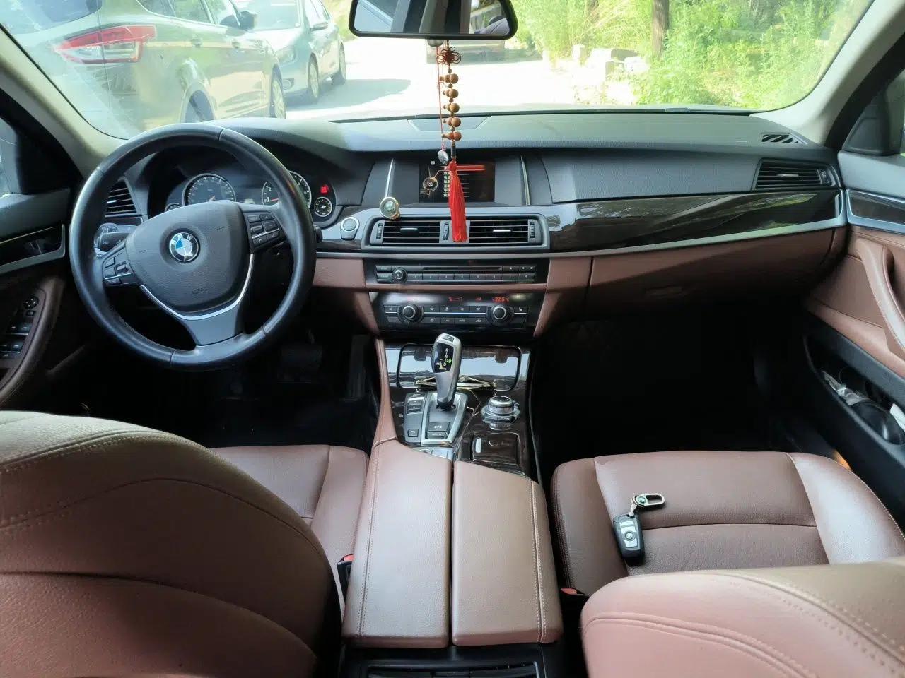BMW 5 Series 2017 525Li Leading Model — миниатюра 9