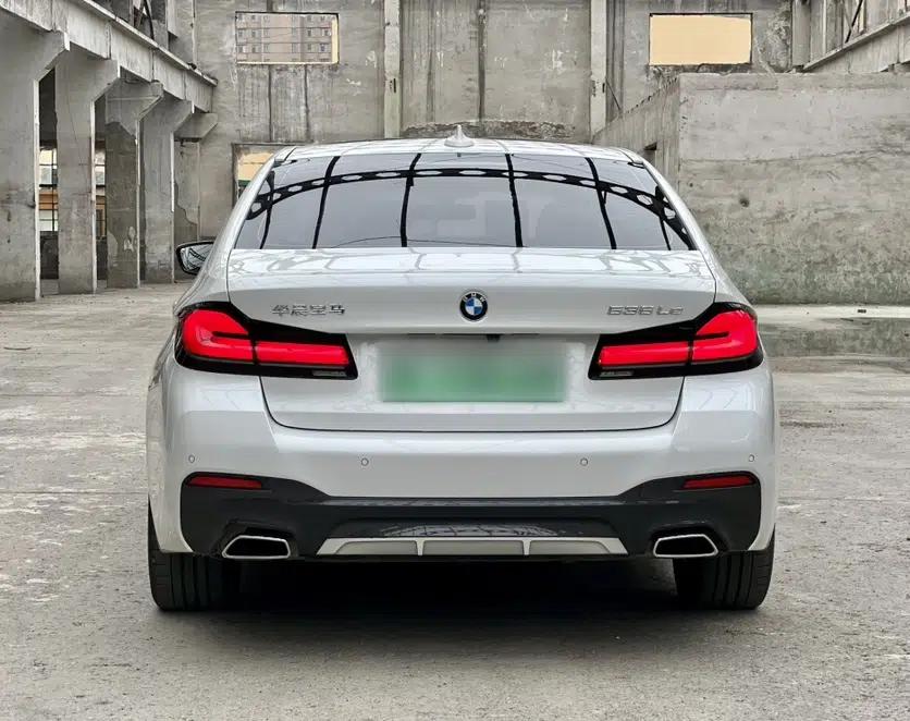 BMW 5 Series New Energy 2021 535Le M Sport Package — миниатюра 12