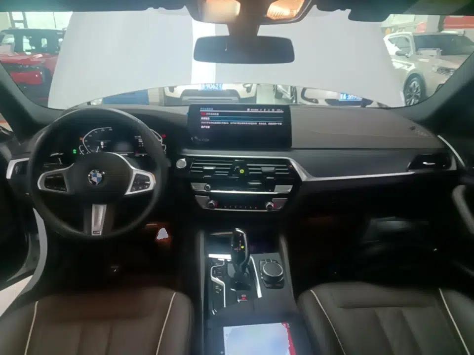 BMW 5 Series New Energy 2021 535Le M Sport Package — миниатюра 17