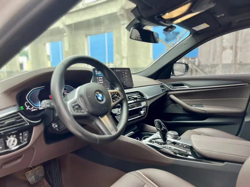 BMW 5 Series New Energy 2021 535Le M Sport Package — миниатюра 30