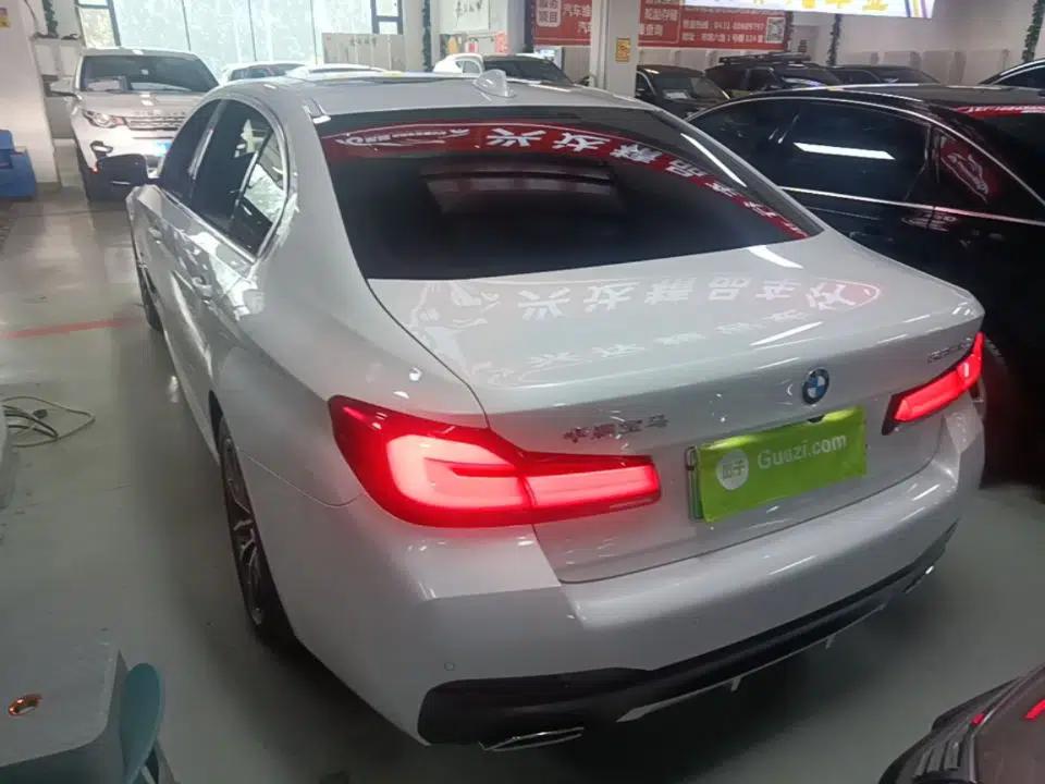 BMW 5 Series New Energy 2021 535Le M Sport Package — миниатюра 4
