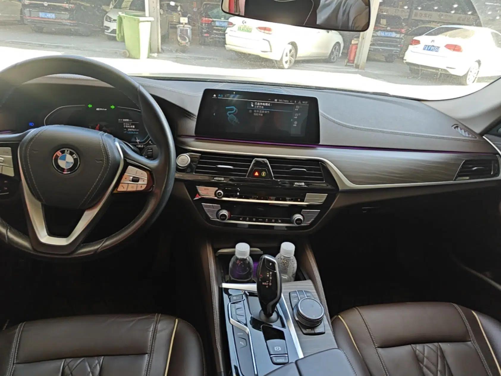 BMW 5 Series New Energy 2020 Mileage Upgrade Version 530Le Luxury Package — миниатюра 15