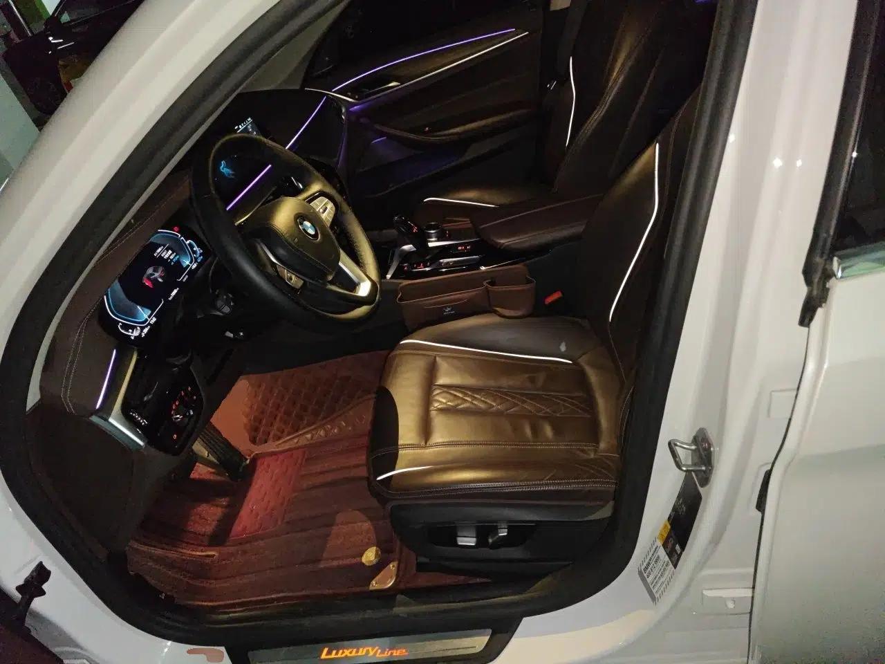 BMW 5 Series New Energy 2020 530Le Luxury Package — миниатюра 15
