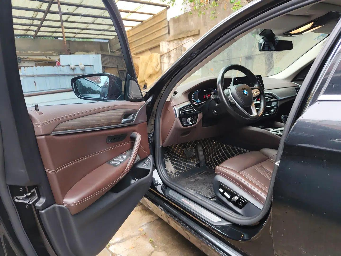 BMW 5 Series New Energy 2020 530Le Pioneer Edition — миниатюра 16