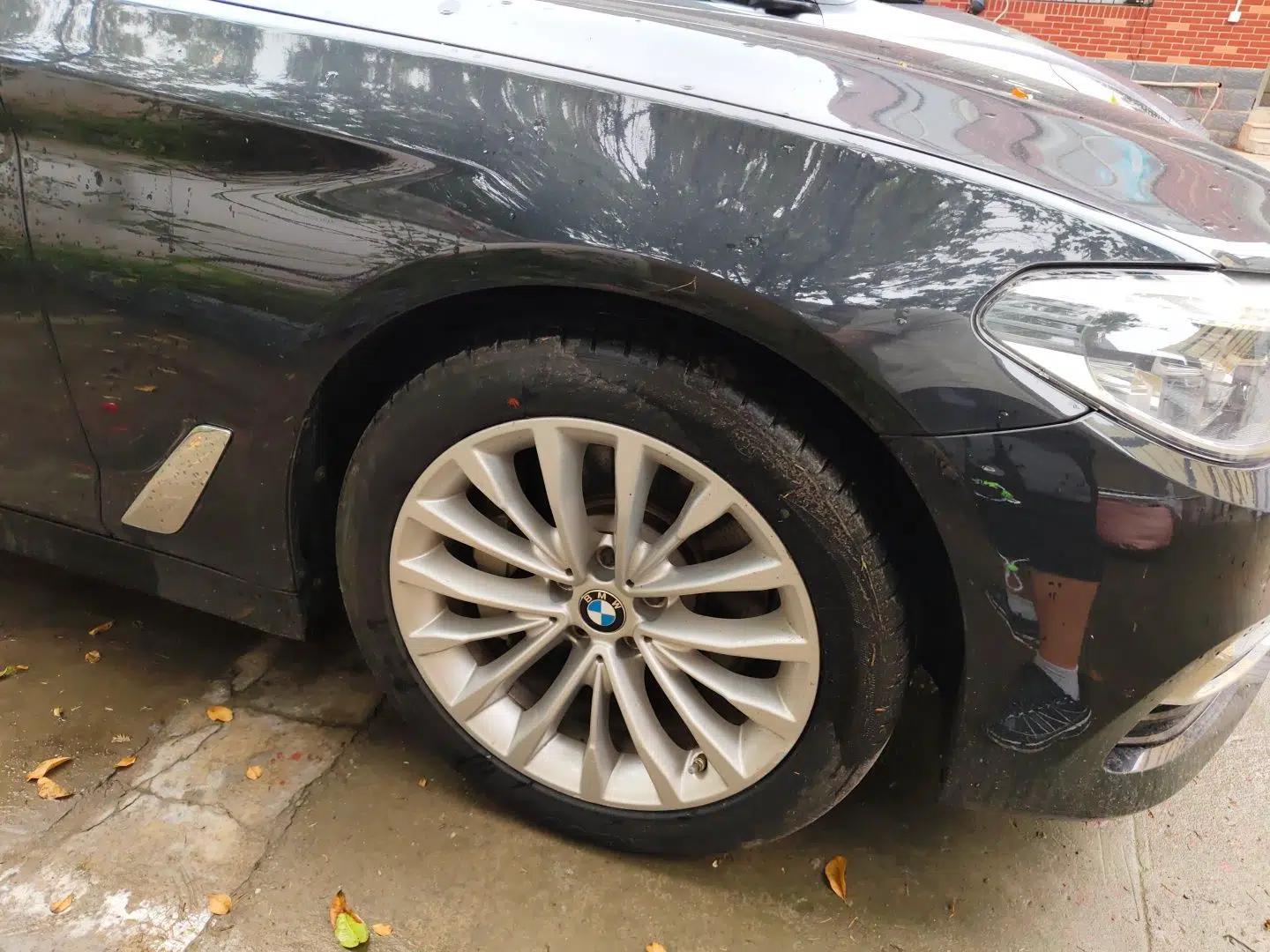 BMW 5 Series New Energy 2020 530Le Pioneer Edition — миниатюра 8