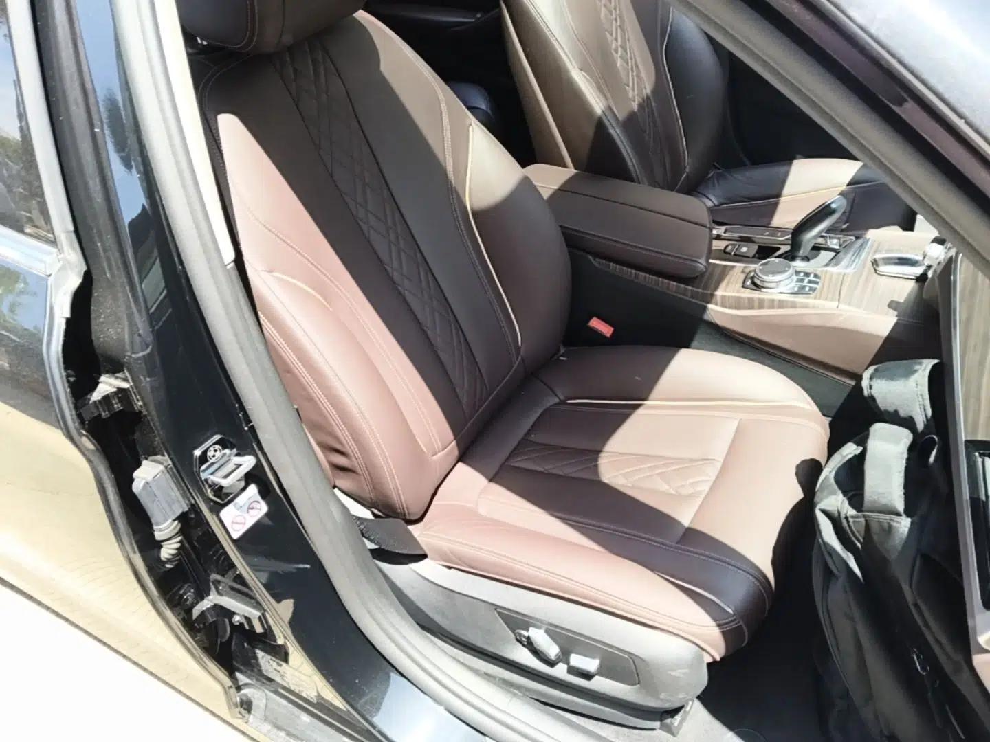 BMW 5 Series New Energy 2019 530Le Luxury Package — миниатюра 24