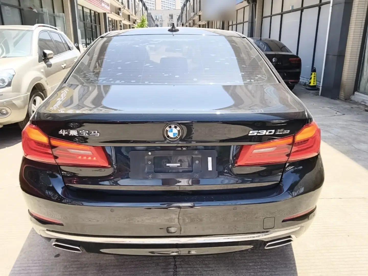 BMW 5 Series New Energy 2019 530Le Luxury Package — миниатюра 5