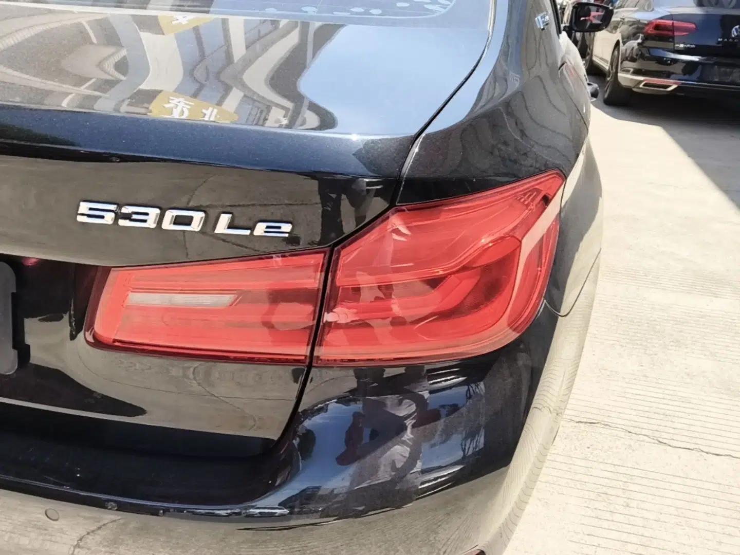 BMW 5 Series New Energy 2019 530Le Luxury Package — миниатюра 9