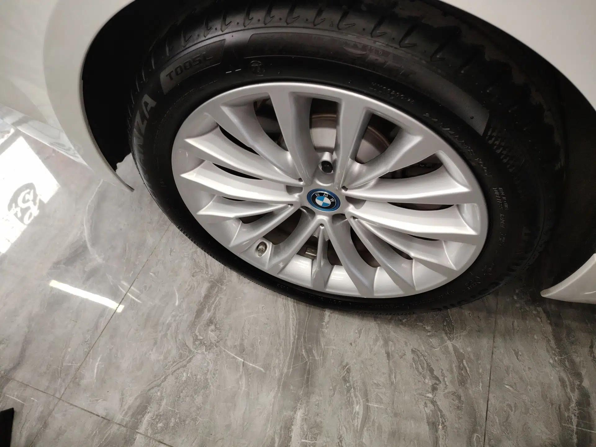 BMW 5 Series New Energy 2019 Updated Version 530Le Luxury Package — миниатюра 11