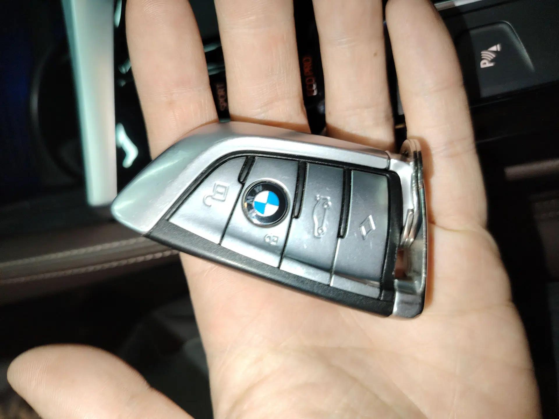 BMW 5 Series New Energy 2019 Updated Version 530Le Luxury Package — миниатюра 23