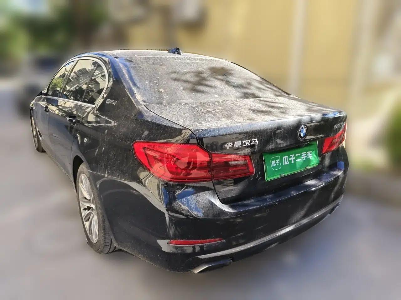 BMW 5 Series New Energy 2019 530Le Luxury Package — миниатюра 4