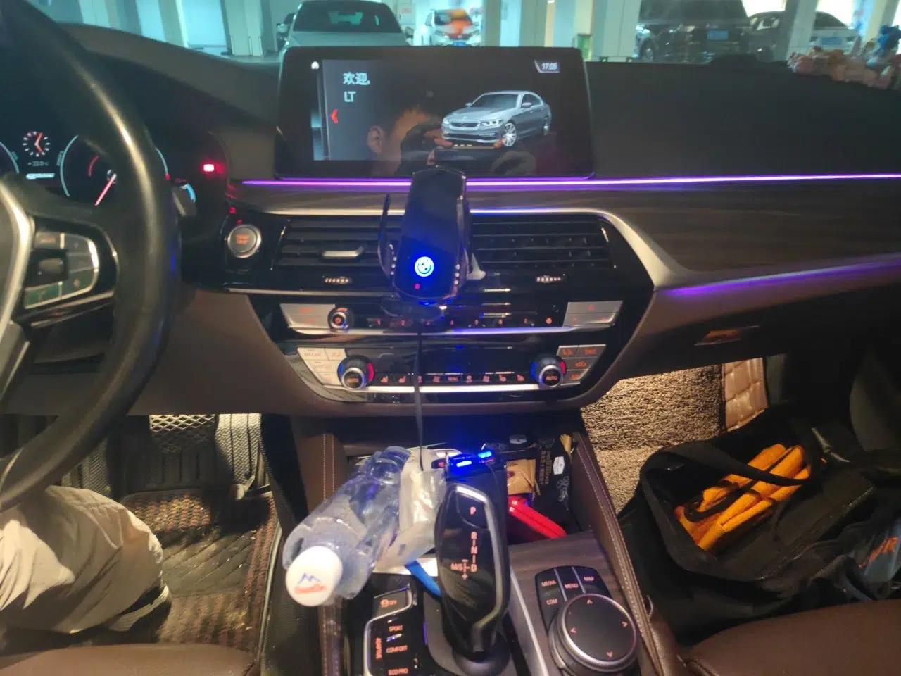 BMW 5 Series New Energy 2019 Updated 530Le Pioneer Edition — миниатюра 13