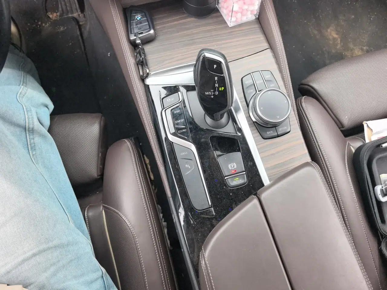 BMW 5 Series New Energy 2019 530Le Luxury Package — миниатюра 14