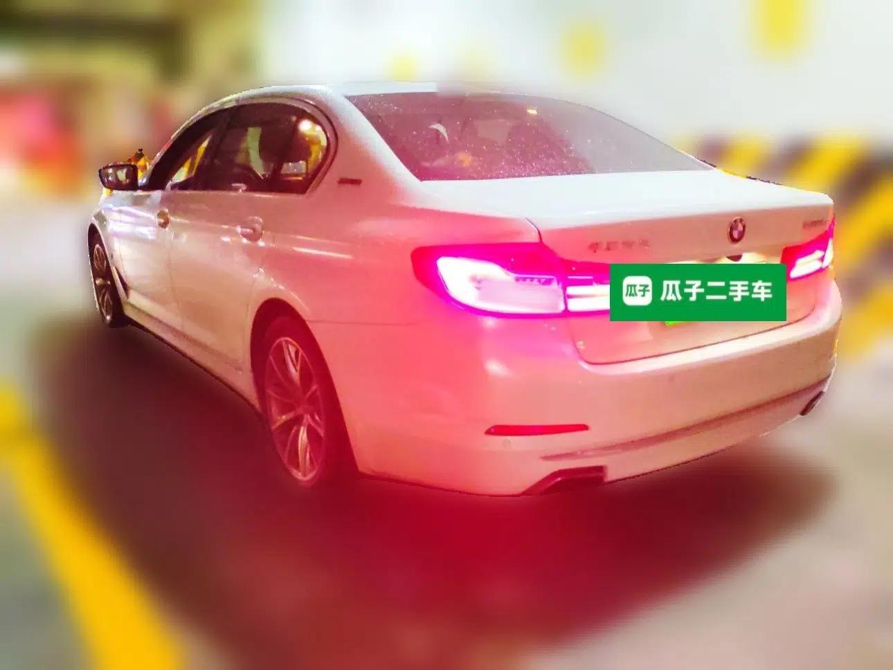 BMW 5 Series New Energy 2019 530Le Luxury Package — миниатюра 4