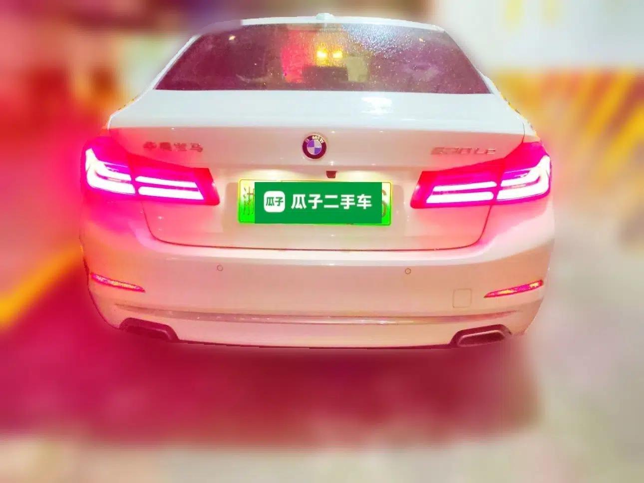 BMW 5 Series New Energy 2019 530Le Luxury Package — миниатюра 5