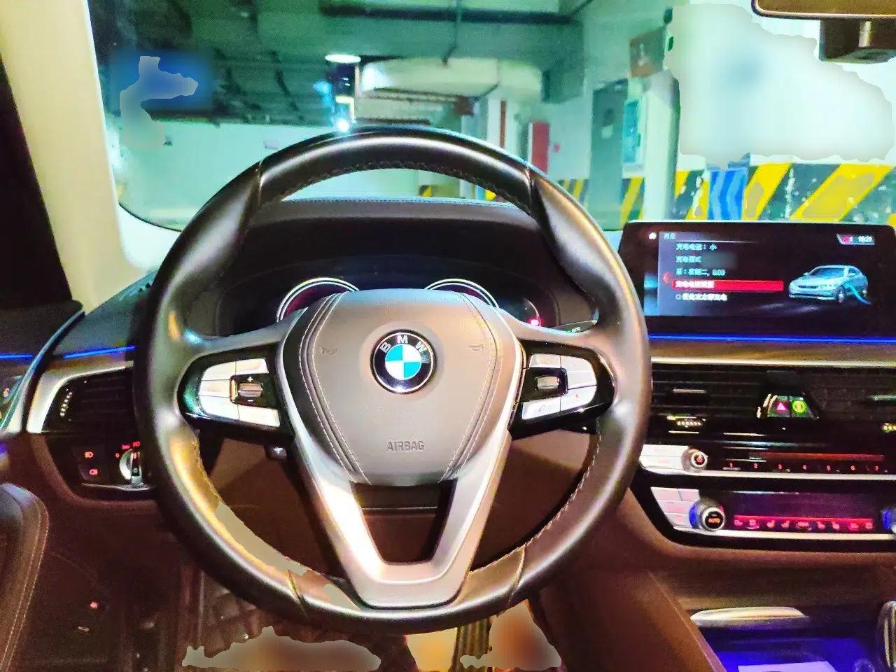 BMW 5 Series New Energy 2019 530Le Luxury Package — миниатюра 10