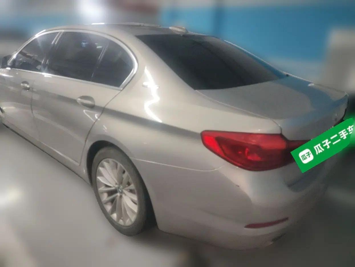 BMW 5 Series New Energy 2019 Updated Version 530Le Luxury Package — миниатюра 4