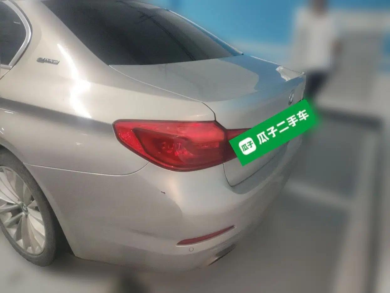BMW 5 Series New Energy 2019 Updated Version 530Le Luxury Package — миниатюра 5