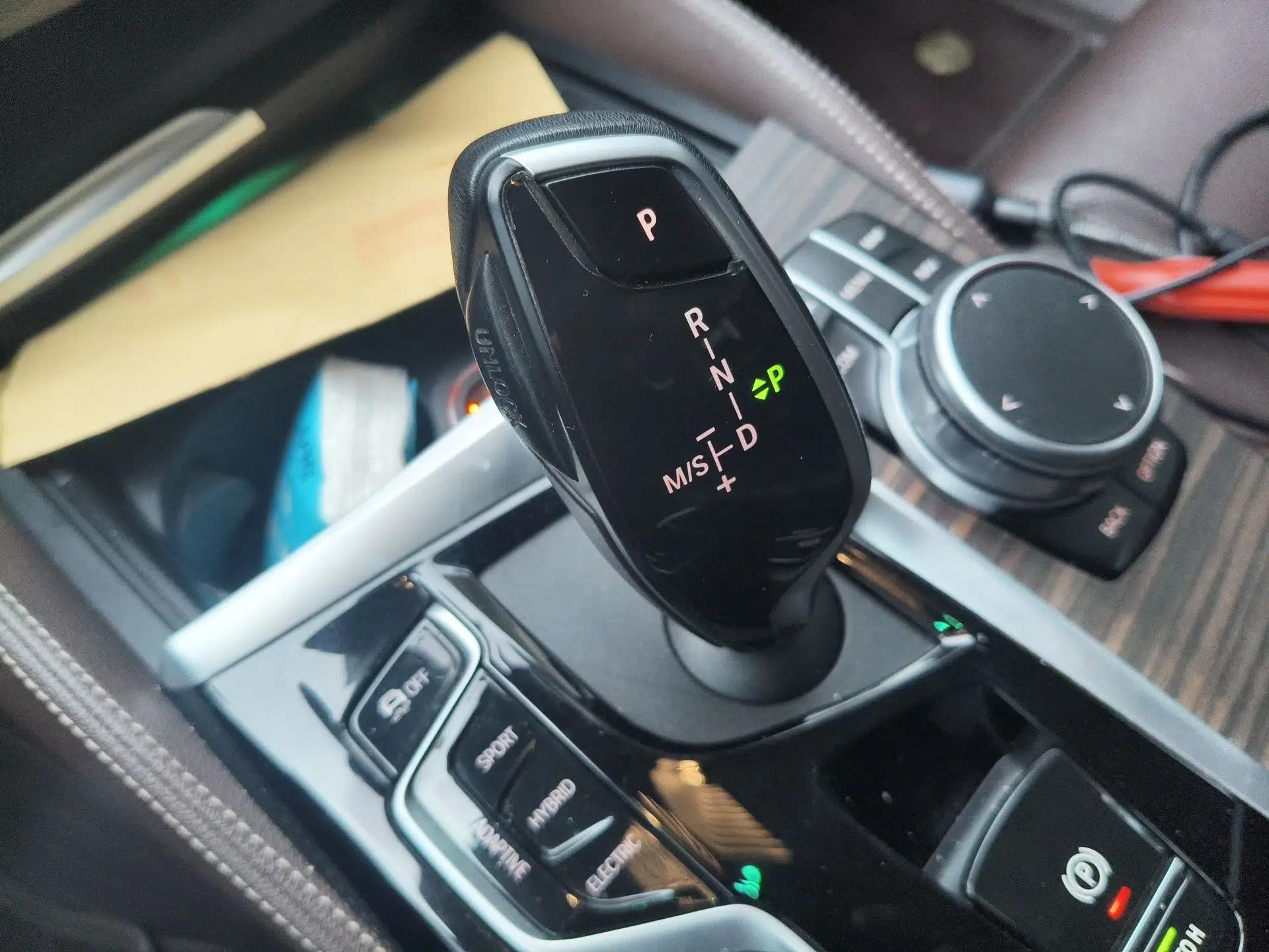 BMW 5 Series New Energy 2021 535Le Luxury Package — миниатюра 14