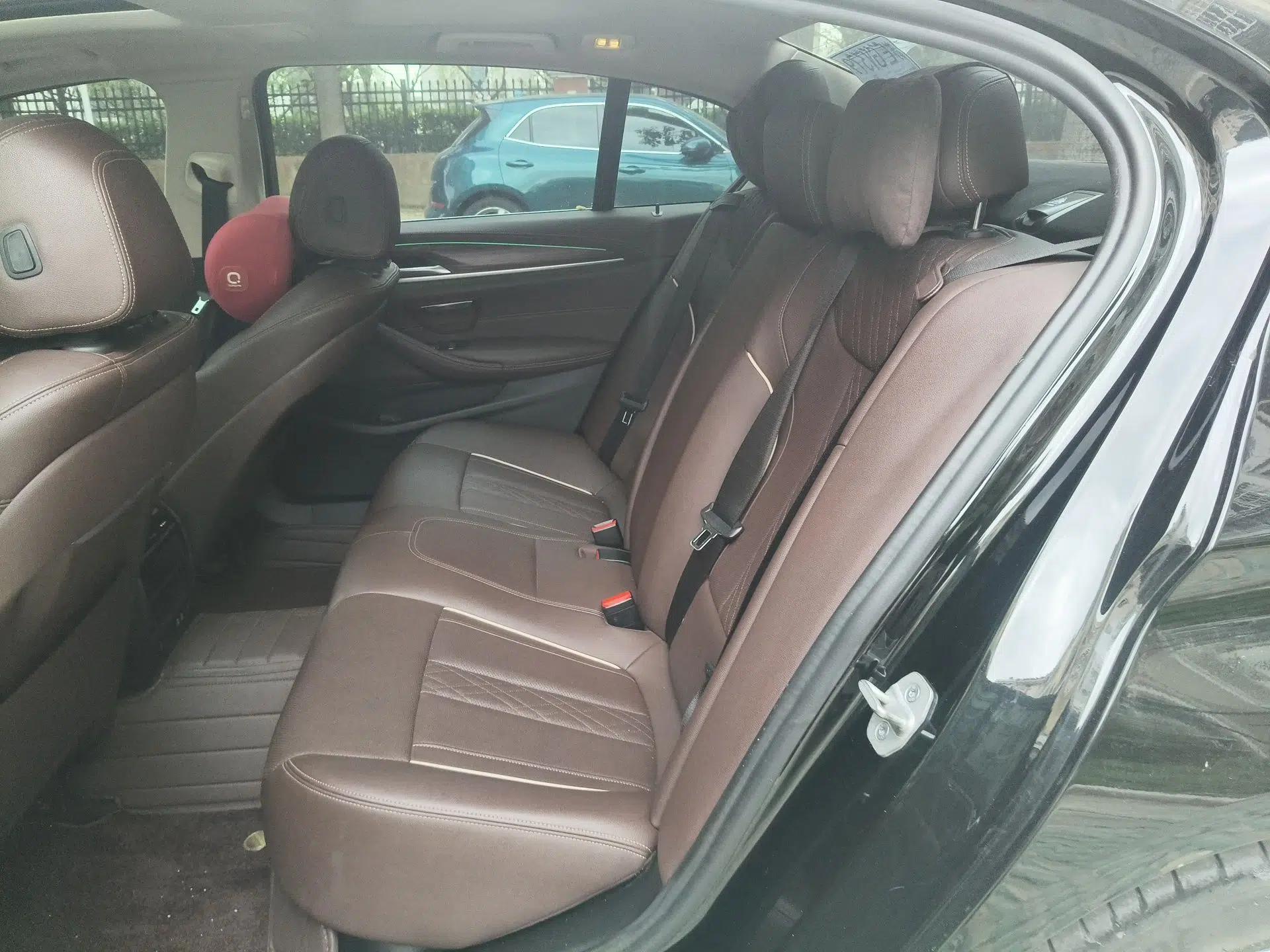 BMW 5 Series New Energy 2021 535Le Luxury Package — миниатюра 17