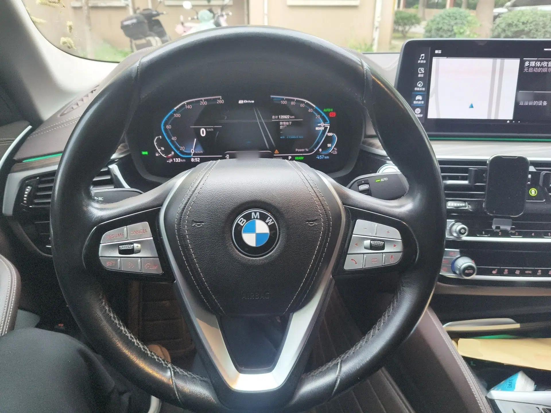 BMW 5 Series New Energy 2021 535Le Luxury Package — миниатюра 10