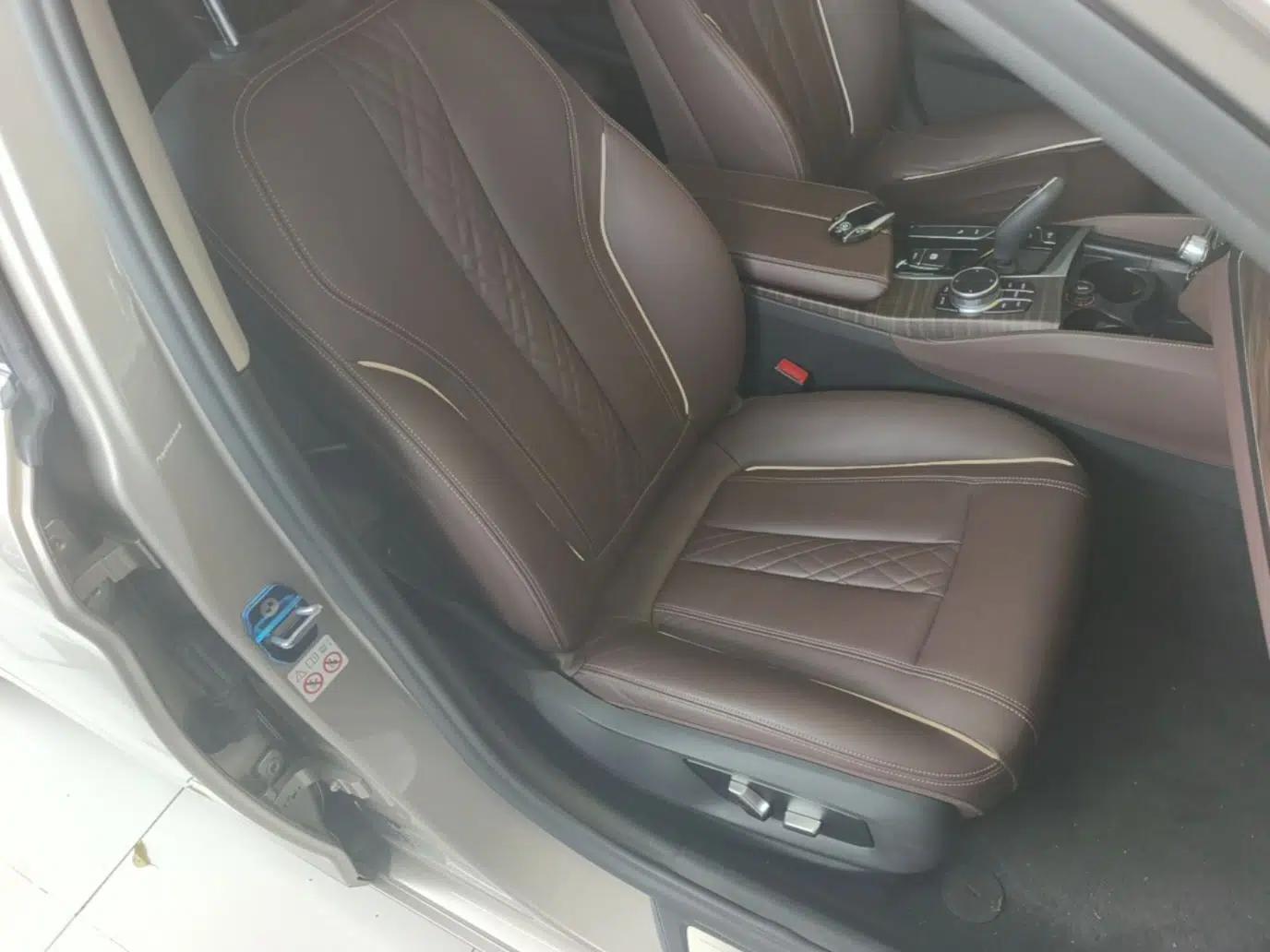 BMW 5 Series New Energy 2019 530Le Luxury Package — миниатюра 19