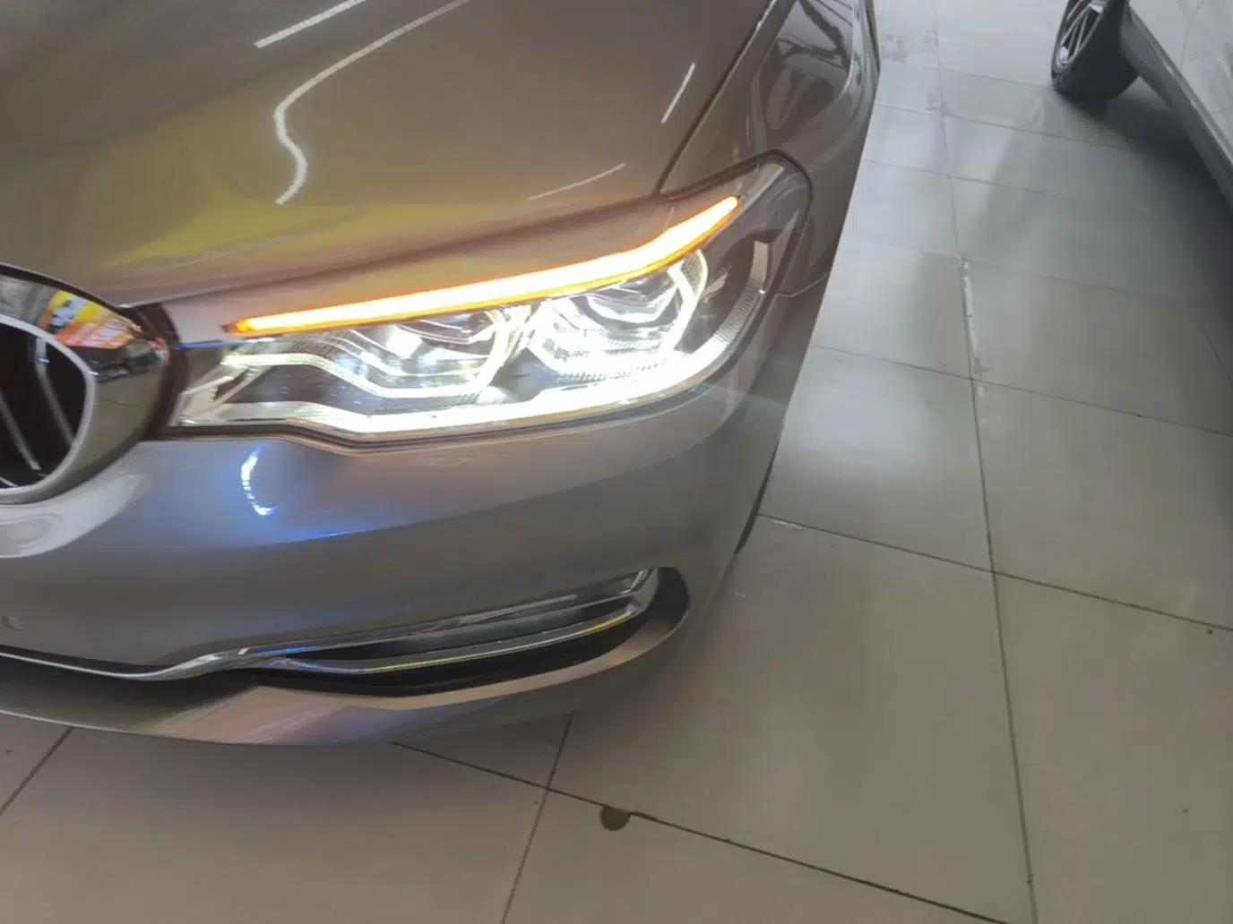 BMW 5 Series New Energy 2019 530Le Luxury Package — миниатюра 8