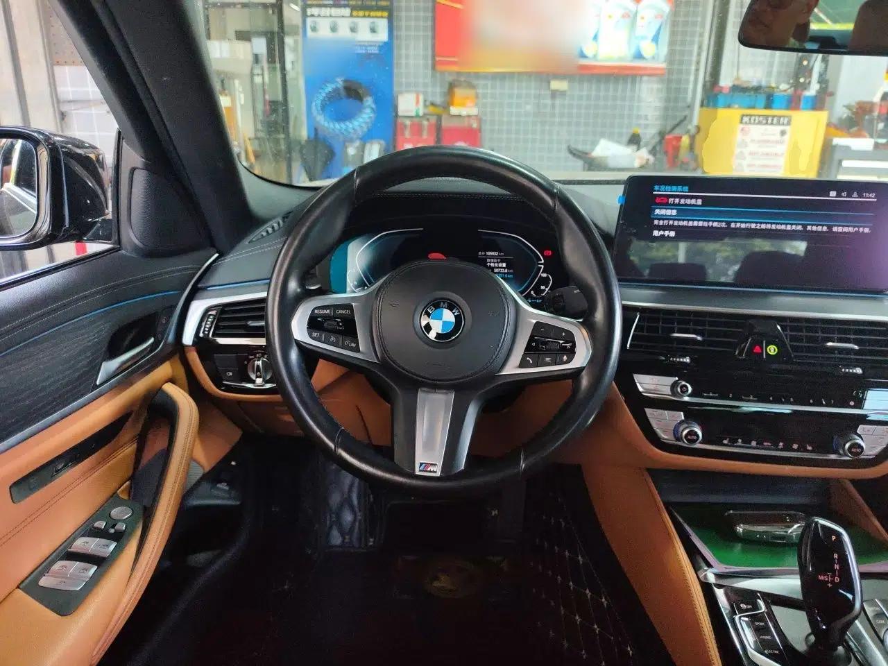 BMW 5 Series New Energy 2022 535Le M Sport Package — миниатюра 10