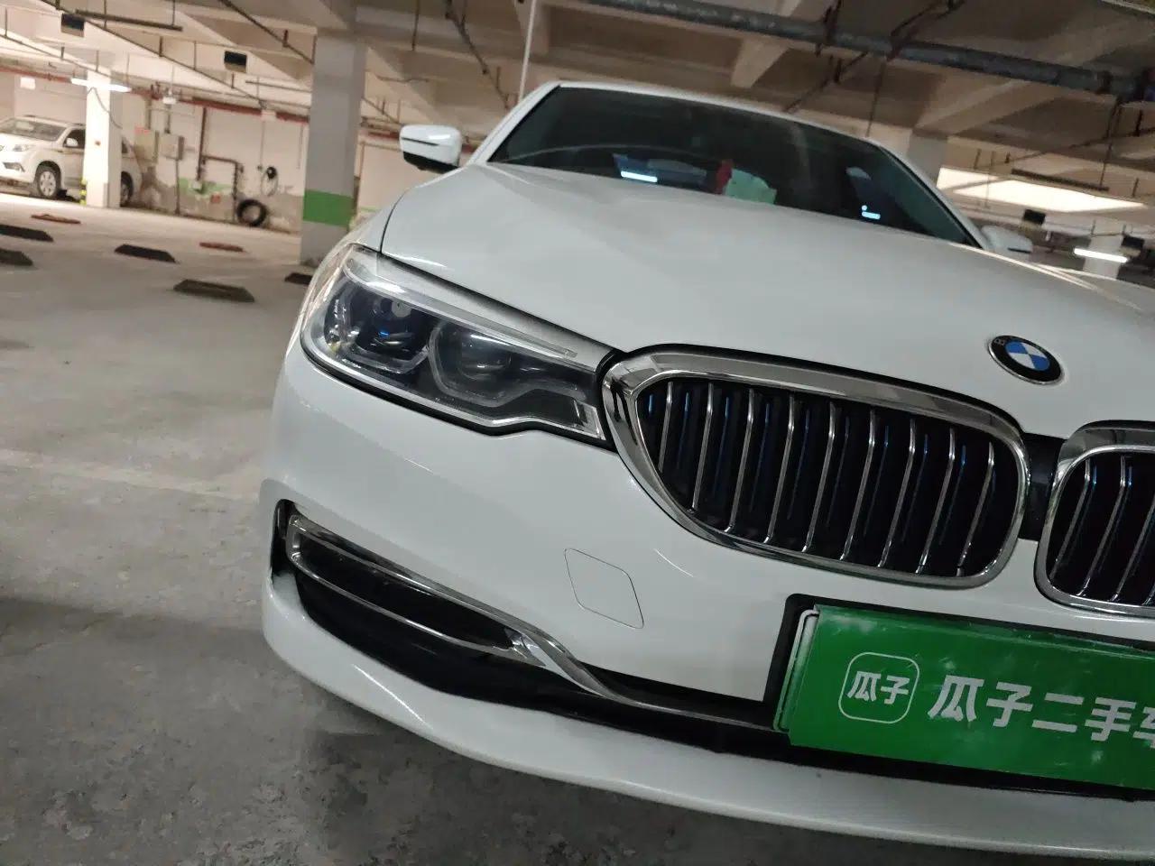 BMW 5 Series New Energy 2019 530Le Luxury Package — миниатюра 7
