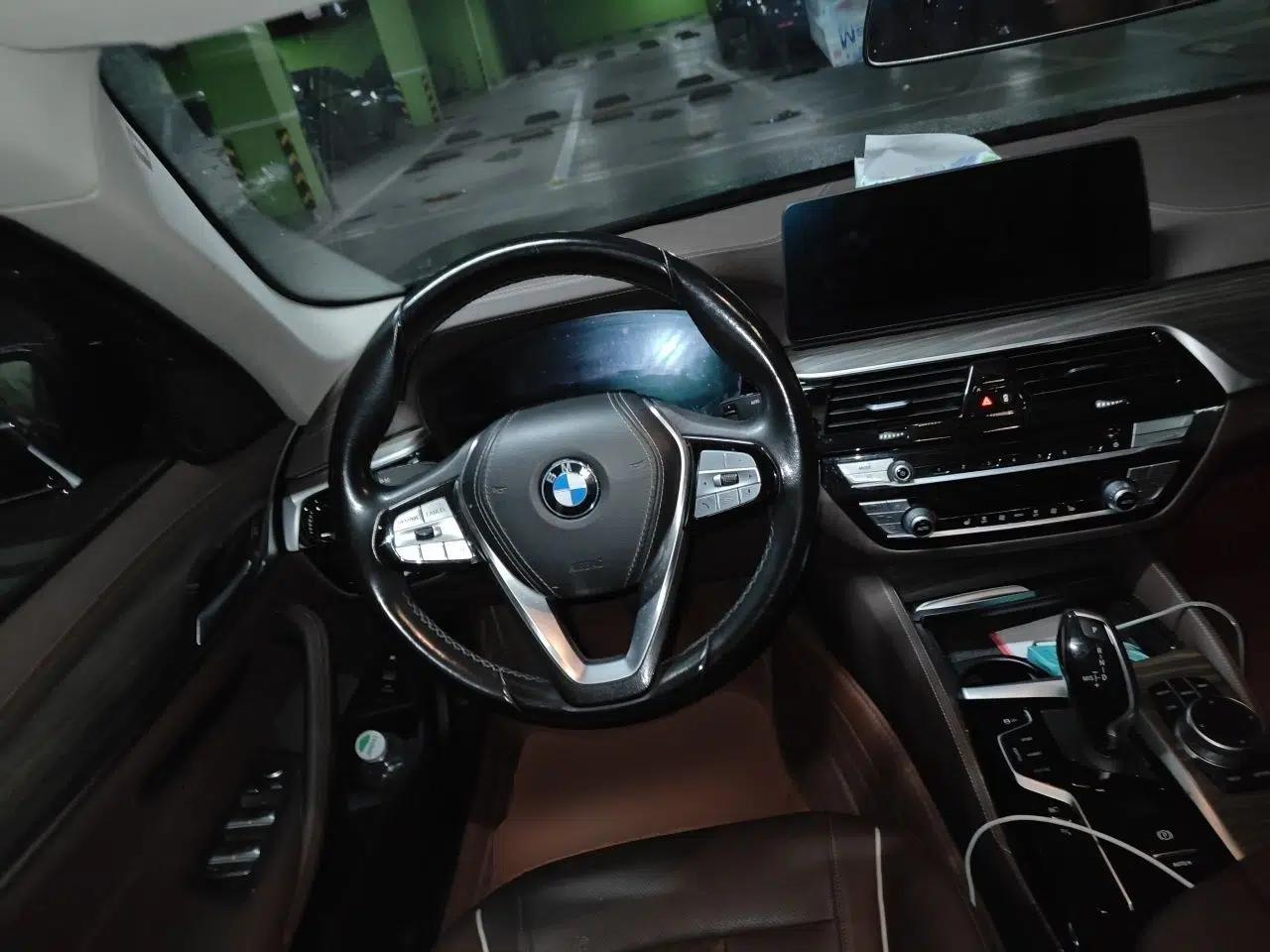 BMW 5 Series New Energy 2021 535Le Luxury Package — миниатюра 10