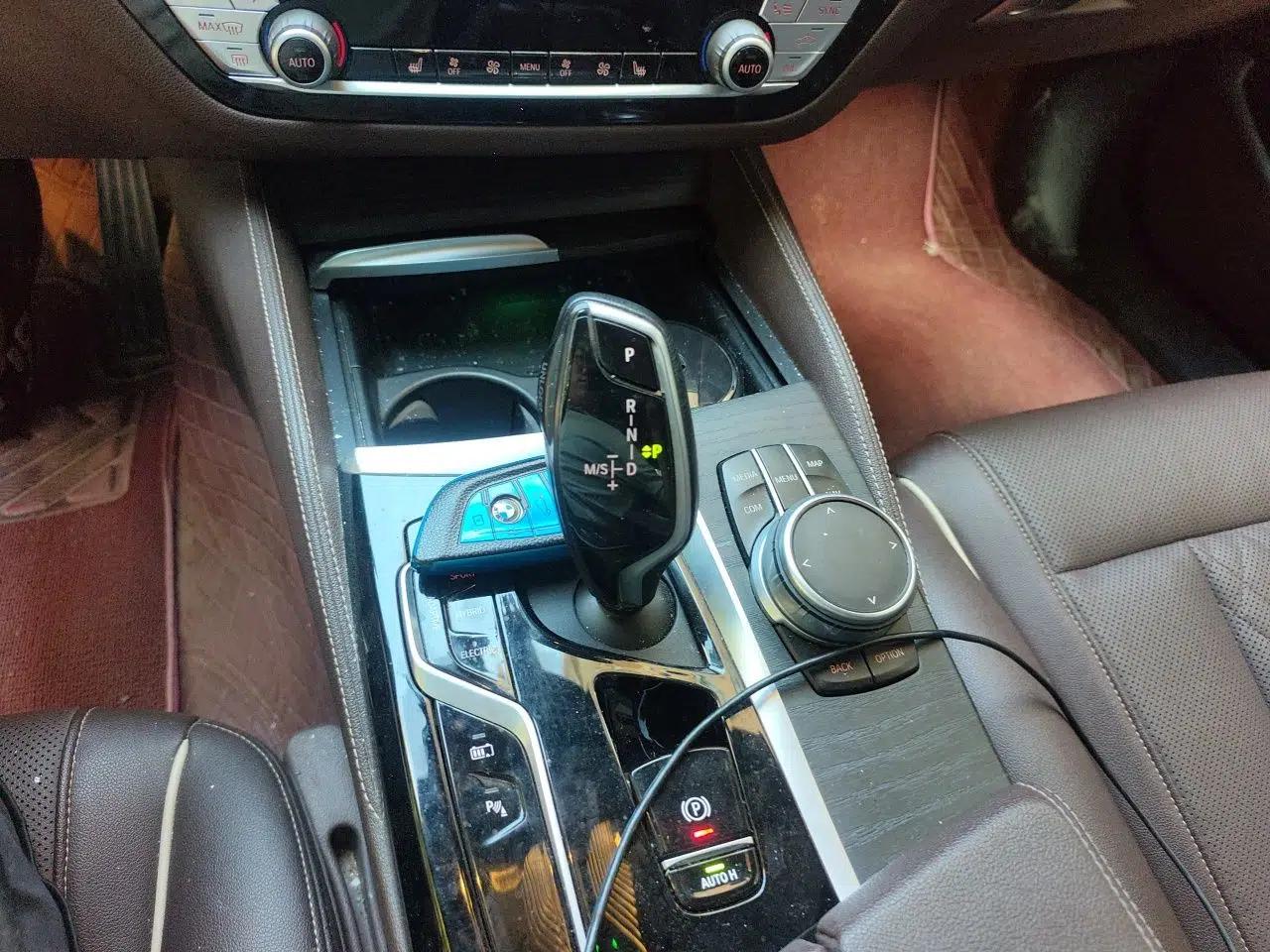 BMW 5 Series New Energy 2021 535Le M Sport Package — миниатюра 14