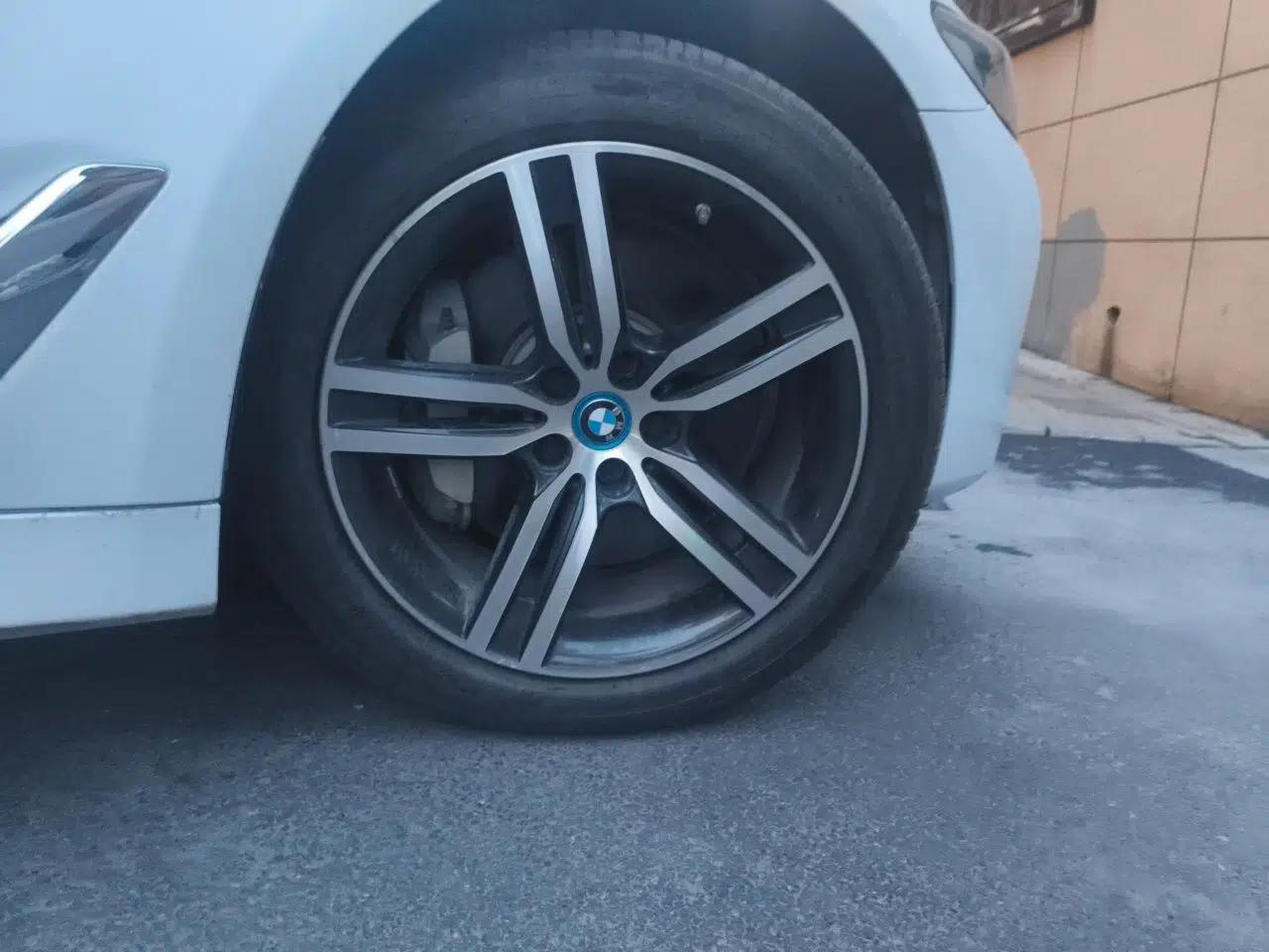 BMW 5 Series New Energy 2021 535Le M Sport Package — миниатюра 8