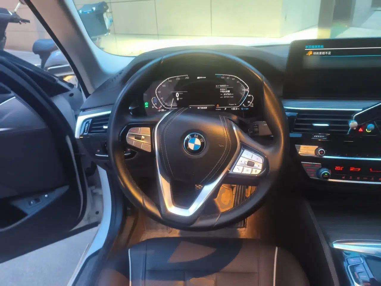 BMW 5 Series New Energy 2021 535Le M Sport Package — миниатюра 10