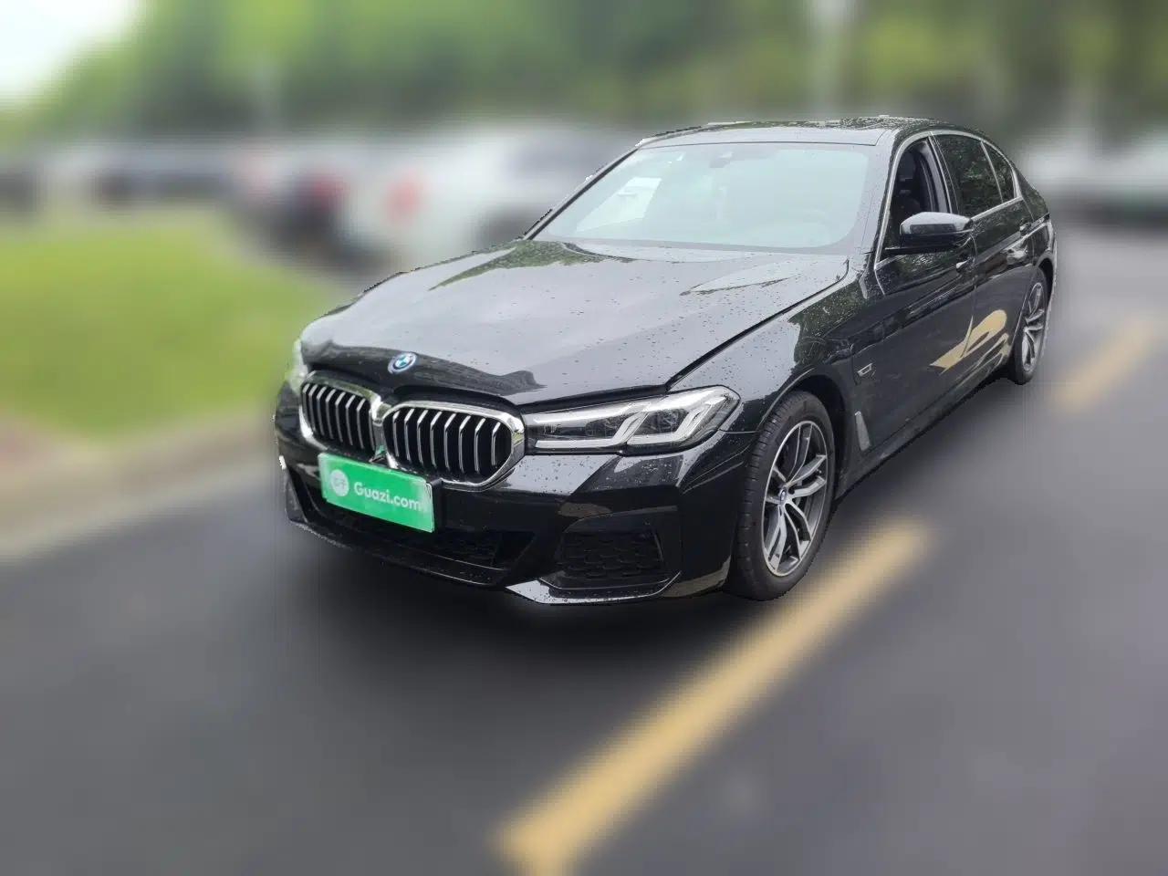BMW 5 Series New Energy 2022 Restyled 535Le M Sport Package — миниатюра 1