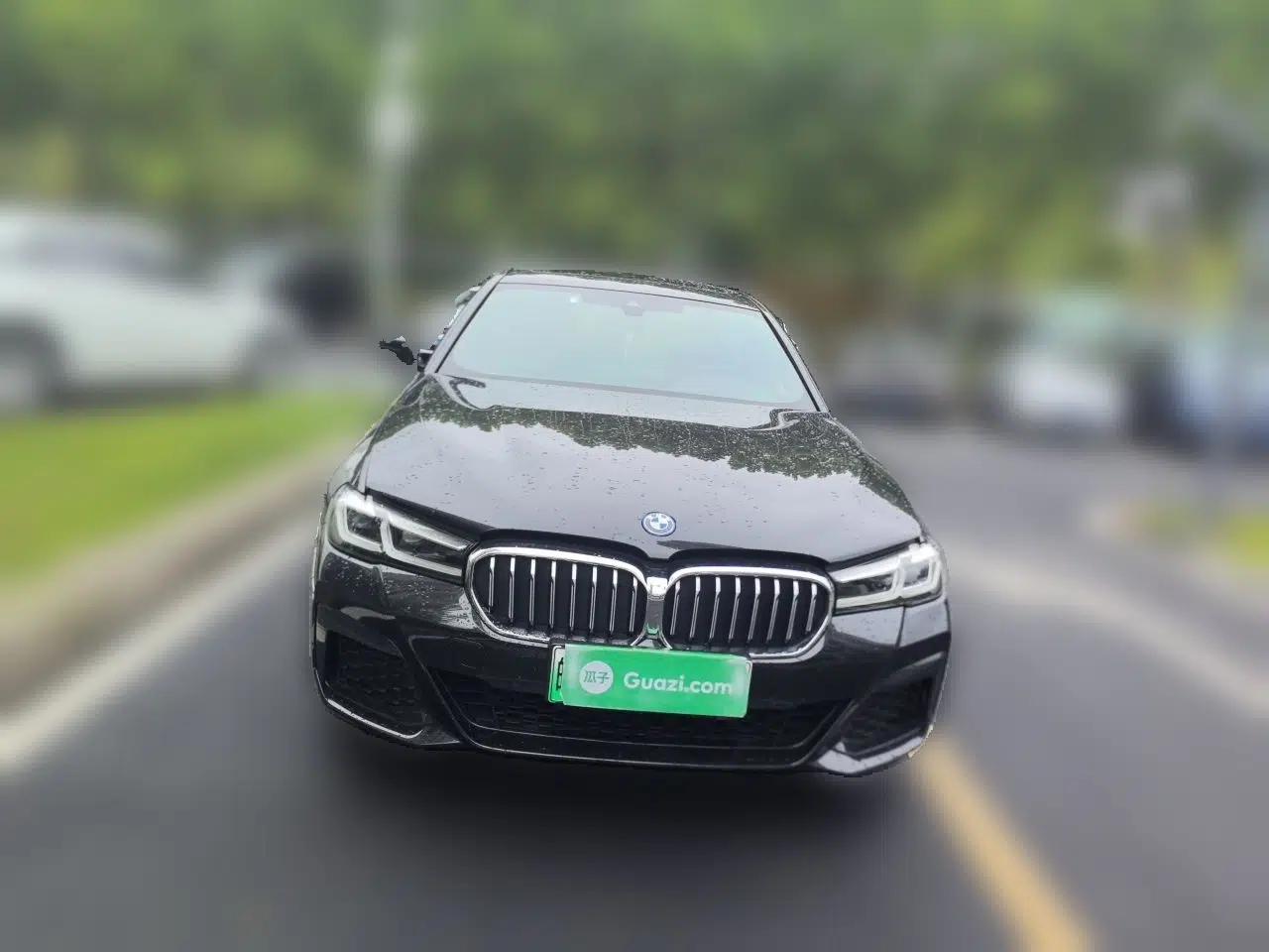 BMW 5 Series New Energy 2022 Restyled 535Le M Sport Package — миниатюра 2