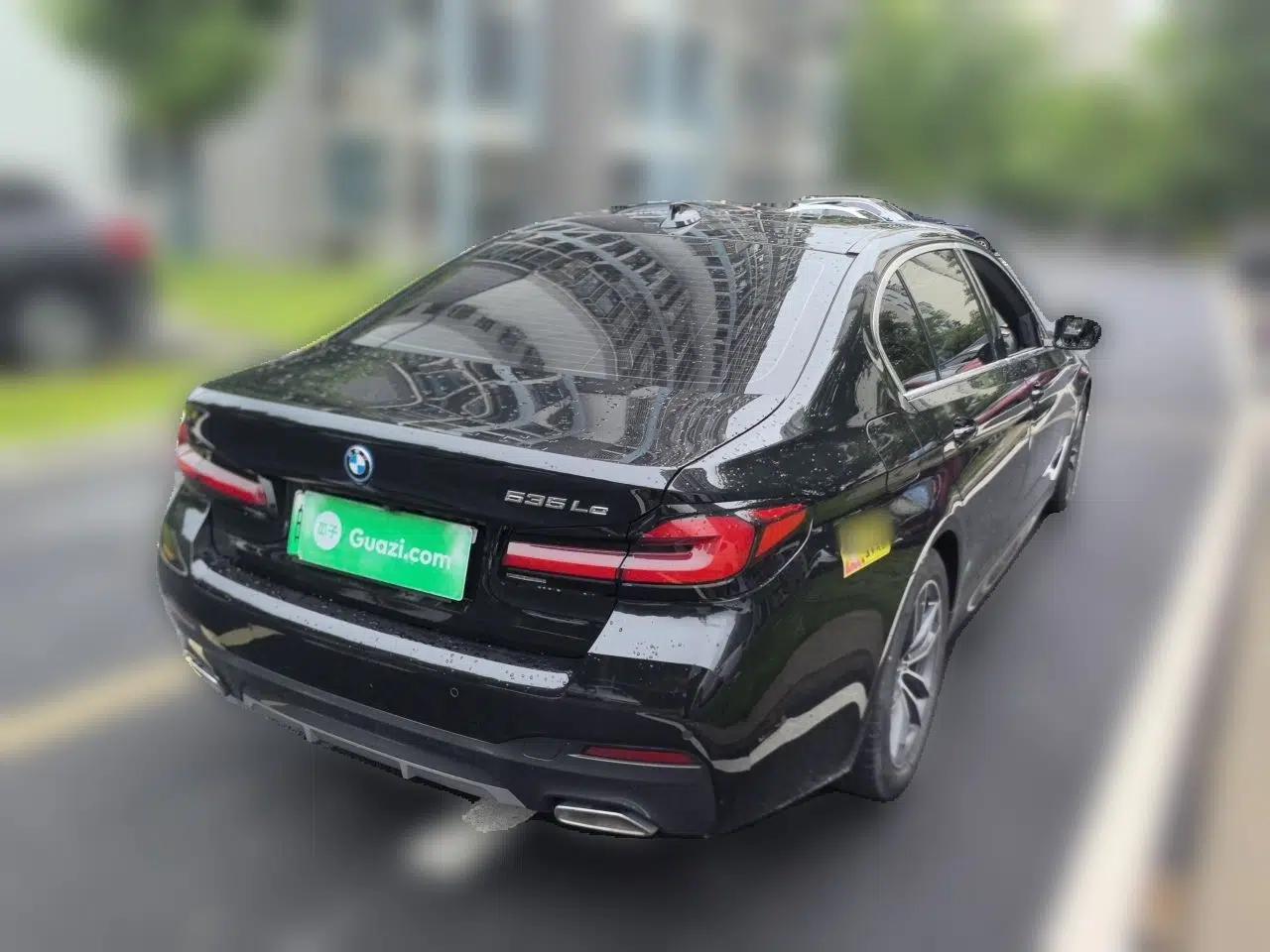 BMW 5 Series New Energy 2022 Restyled 535Le M Sport Package — миниатюра 6