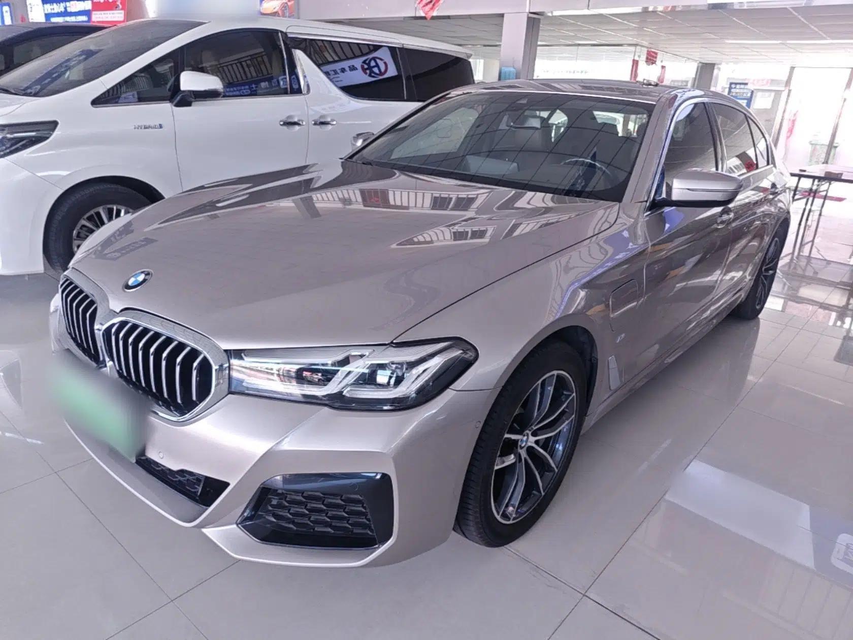 BMW 5 Series New Energy 2021 535Le M Sport Package — миниатюра 1