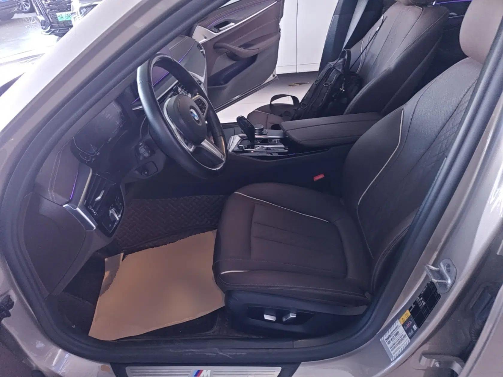BMW 5 Series New Energy 2021 535Le M Sport Package — миниатюра 17