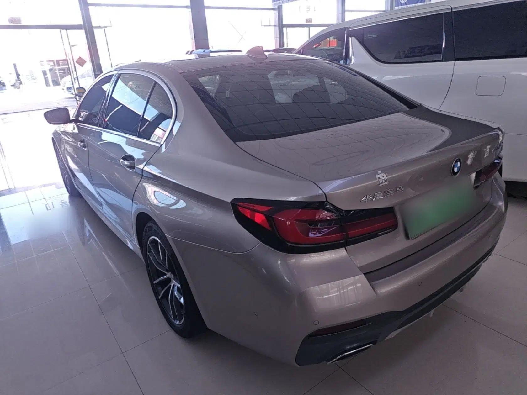 BMW 5 Series New Energy 2021 535Le M Sport Package — миниатюра 4