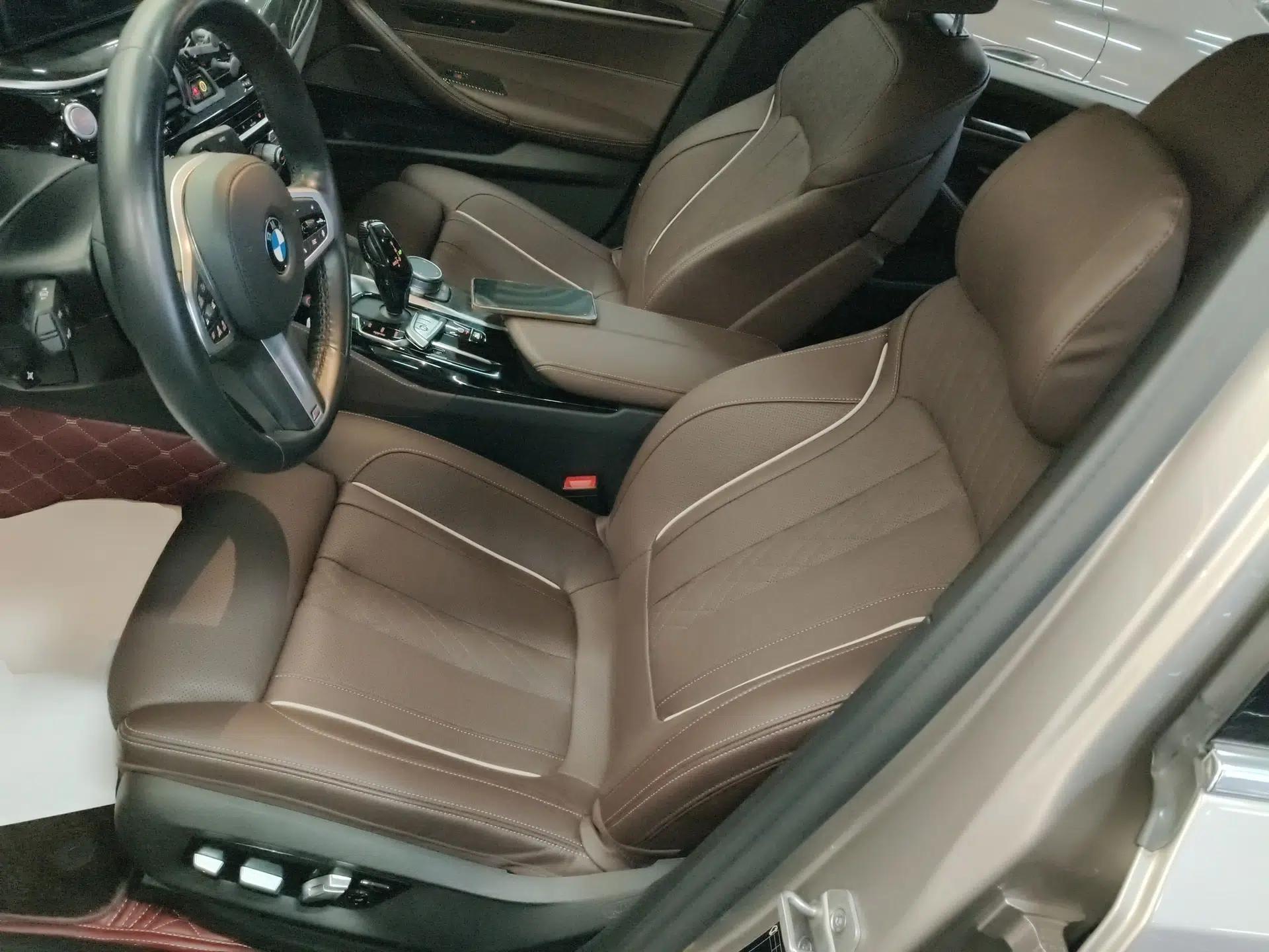 BMW 5 Series New Energy 2021 535Le Pioneer Edition M Sport Package — миниатюра 16