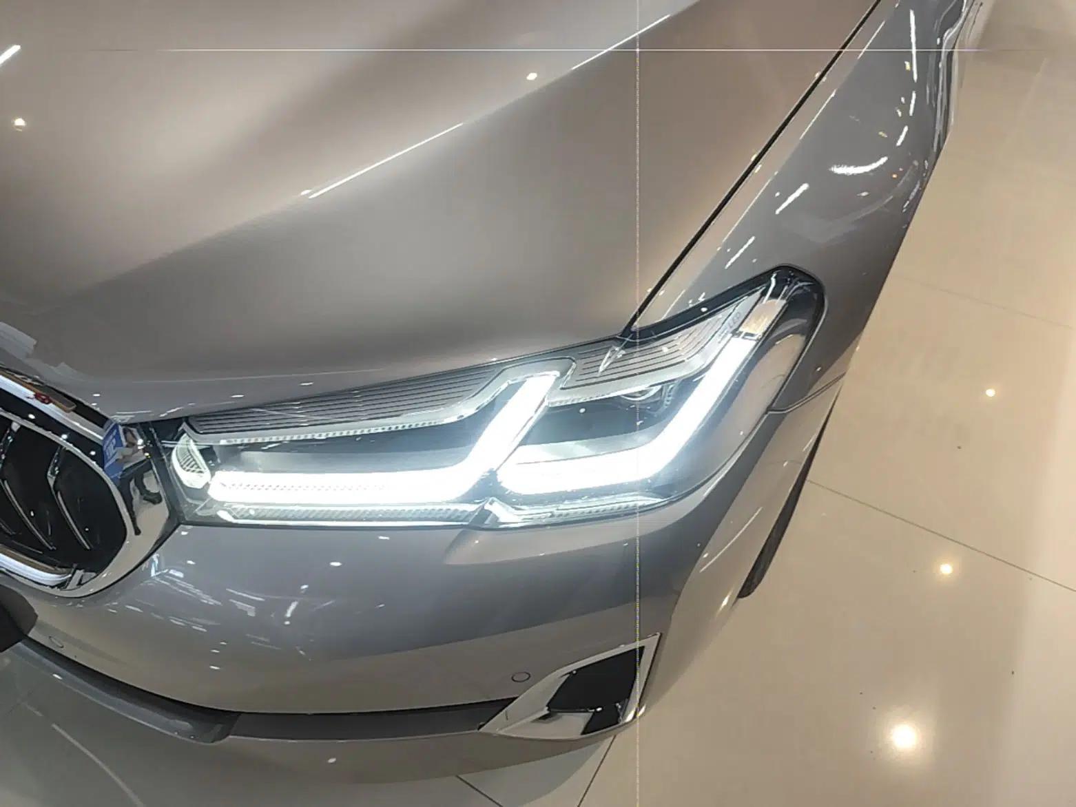 BMW 5 Series New Energy 2021 535Le Luxury Package — миниатюра 8