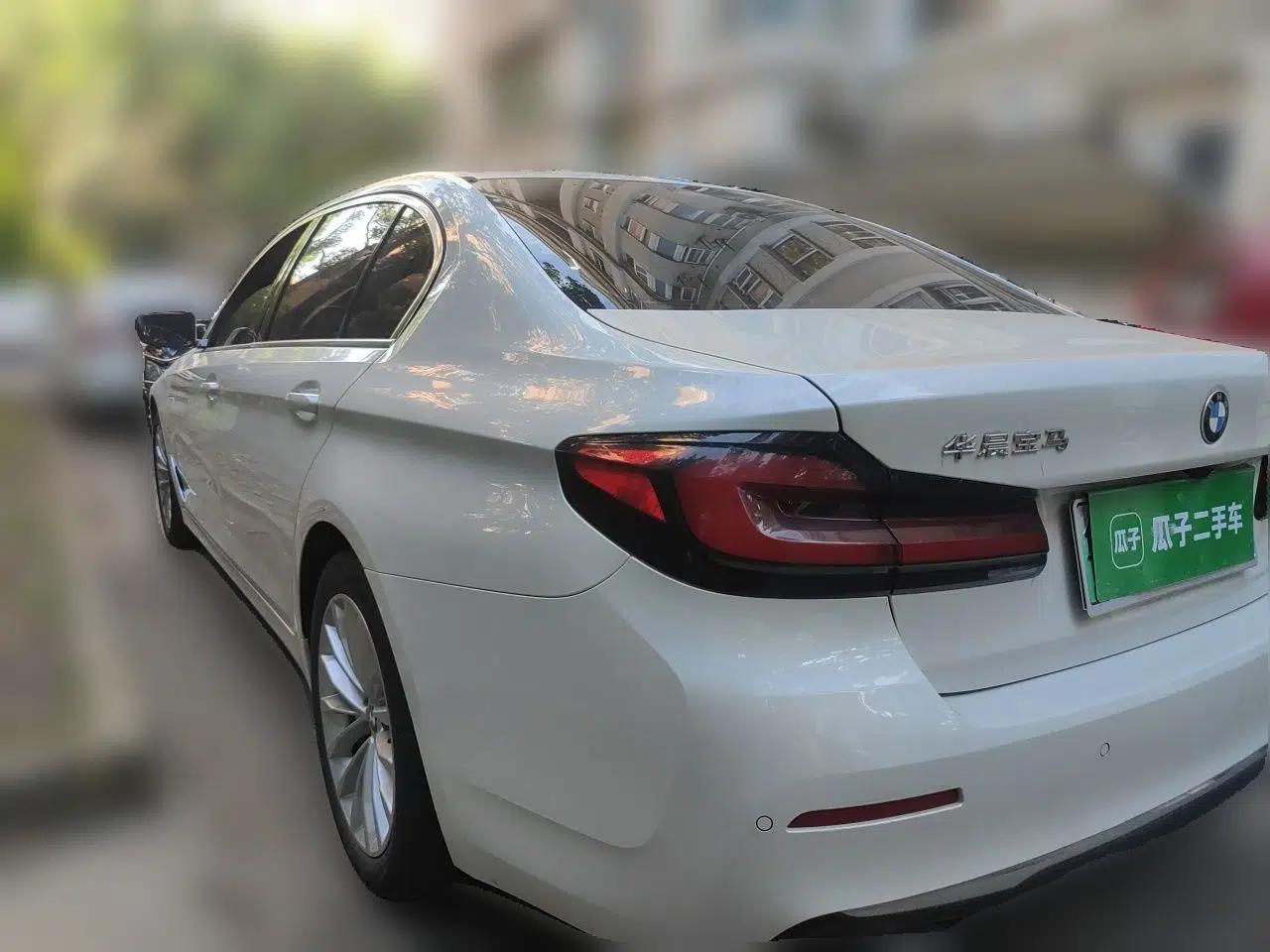 BMW 5 Series New Energy 2021 535Le Luxury Package — миниатюра 4