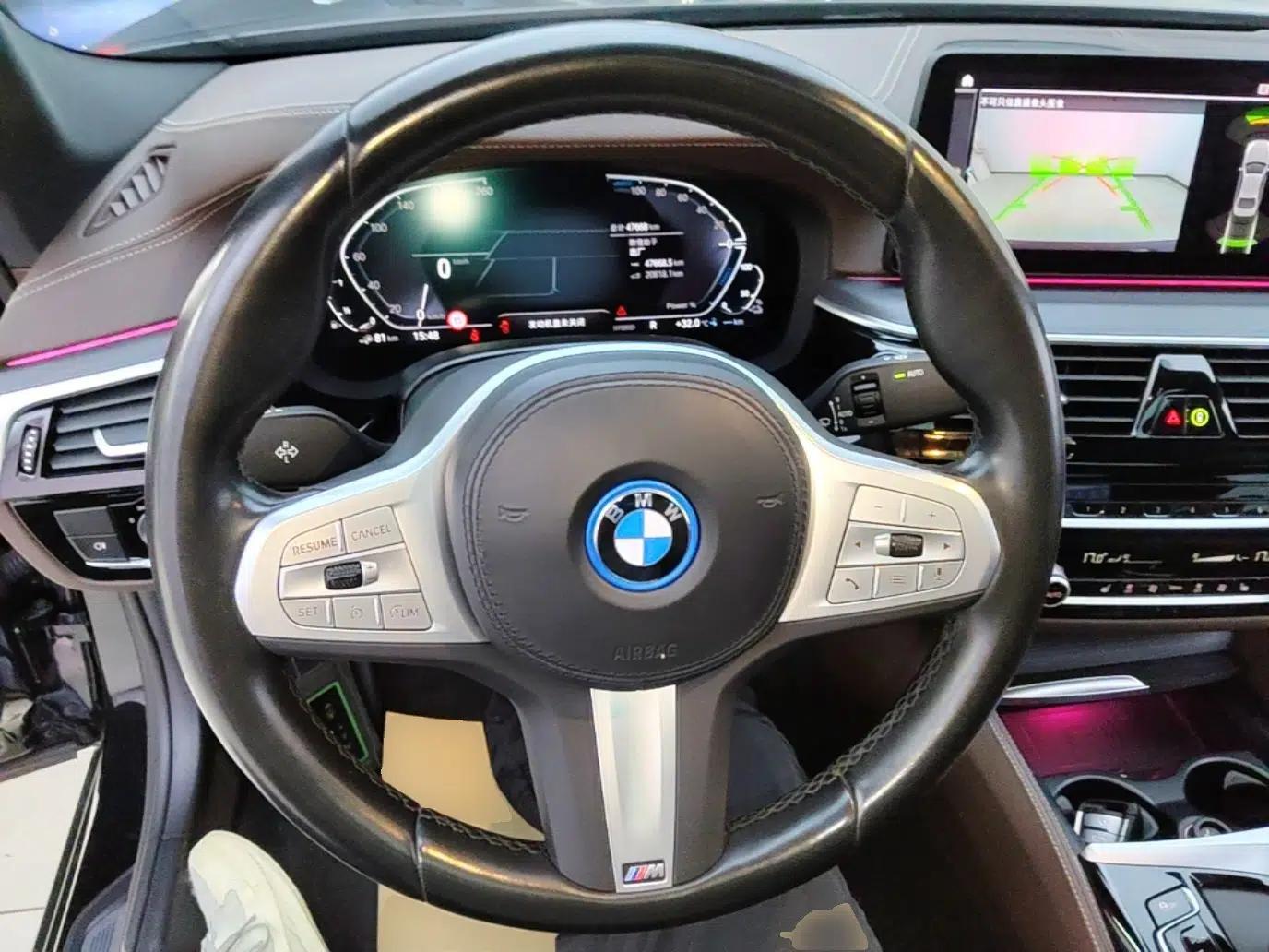 BMW 5 Series New Energy 2022 Restyled 535Le M Sport Package — миниатюра 13